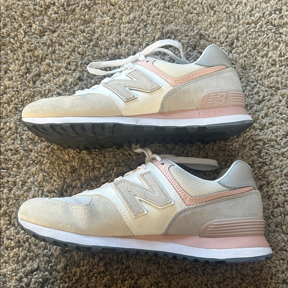 New Balance Sneakers - Picture 4 of 8